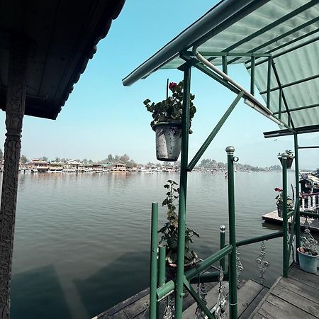 מלון Srīnagar New Zealand Group Of Houseboats מראה חיצוני תמונה