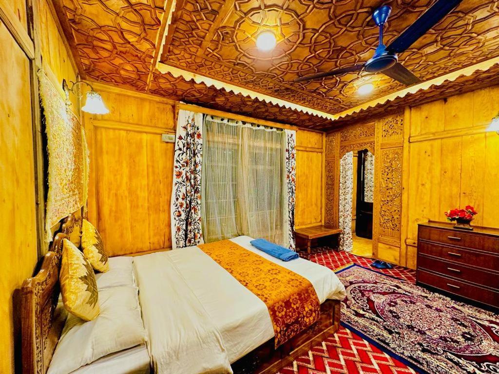 מלון Srīnagar New Zealand Group Of Houseboats מראה חיצוני תמונה